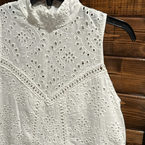 Lioness Tunic - Picture 4 of 12